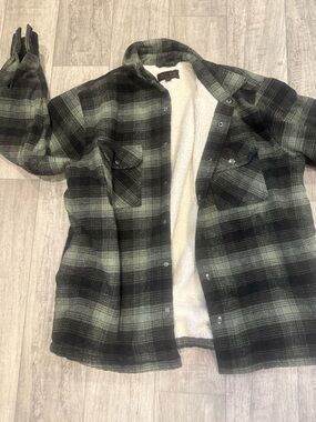 Men's Plaid Sherpa-Lined Shirt Jacket - Olive & Black